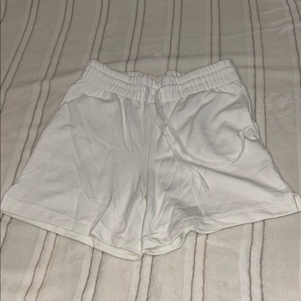 Danskin White Athletic Shorts Lightweight Elastic Waist